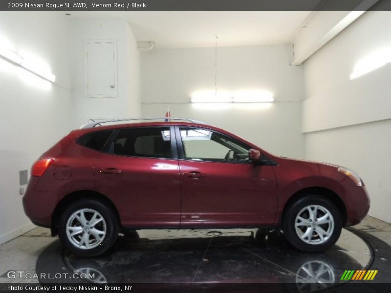 Venom Red / Black 2009 Nissan Rogue SL AWD