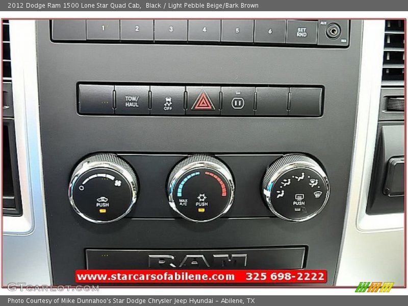 Black / Light Pebble Beige/Bark Brown 2012 Dodge Ram 1500 Lone Star Quad Cab