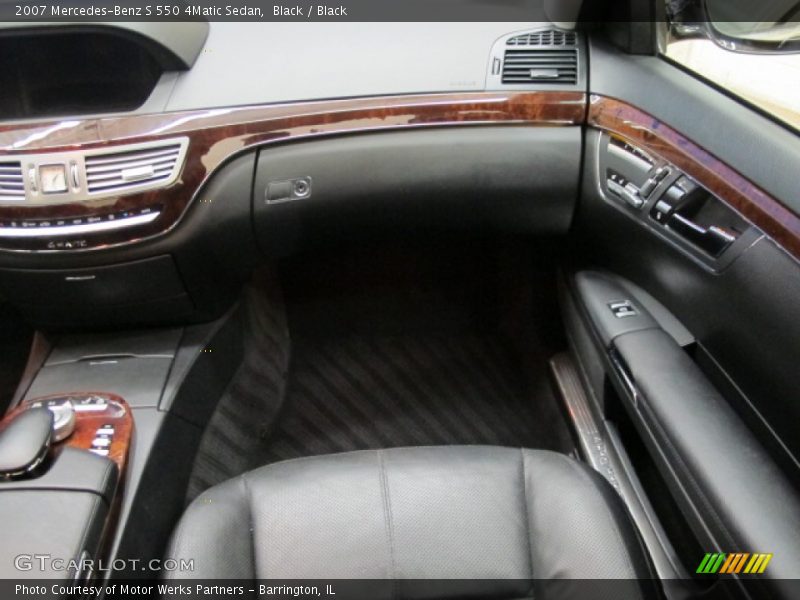 Black / Black 2007 Mercedes-Benz S 550 4Matic Sedan