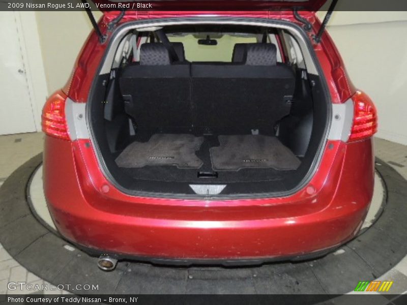Venom Red / Black 2009 Nissan Rogue SL AWD