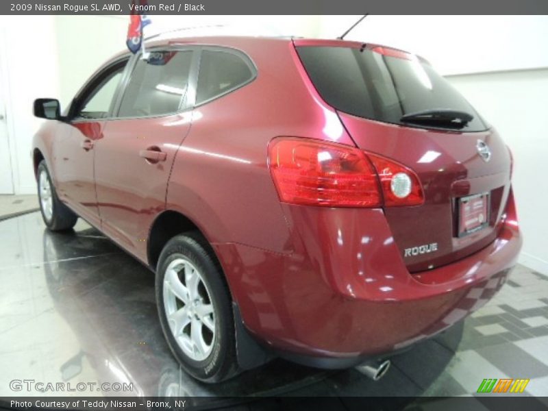 Venom Red / Black 2009 Nissan Rogue SL AWD