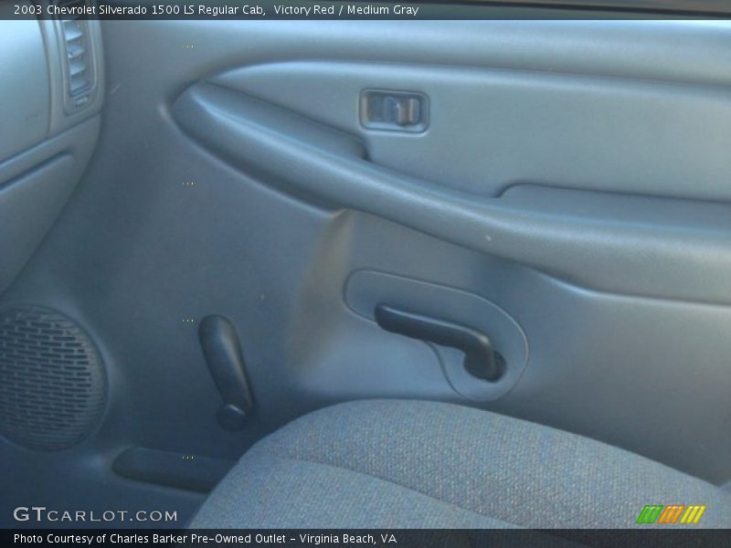Victory Red / Medium Gray 2003 Chevrolet Silverado 1500 LS Regular Cab