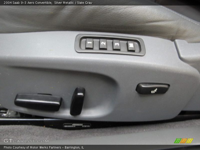 Controls of 2004 9-3 Aero Convertible