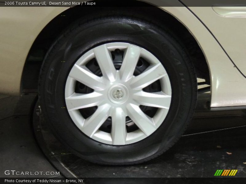 Desert Sand Mica / Taupe 2006 Toyota Camry LE