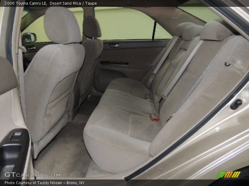Desert Sand Mica / Taupe 2006 Toyota Camry LE