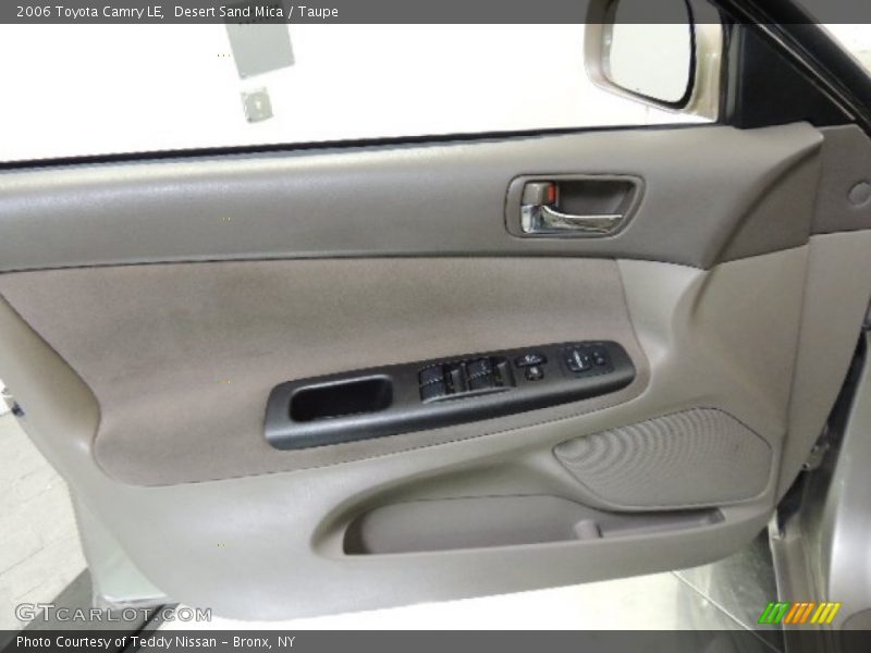 Desert Sand Mica / Taupe 2006 Toyota Camry LE