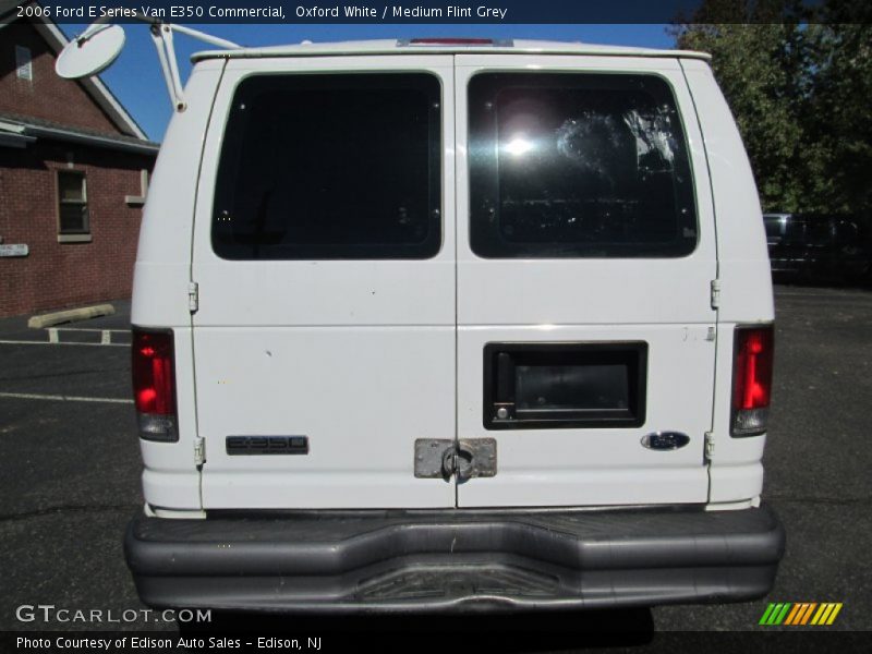 Oxford White / Medium Flint Grey 2006 Ford E Series Van E350 Commercial