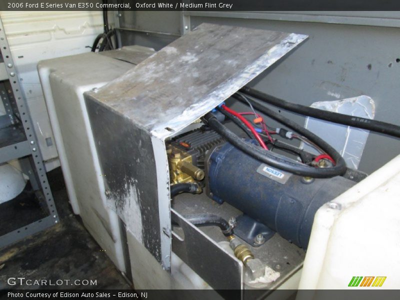 Oxford White / Medium Flint Grey 2006 Ford E Series Van E350 Commercial