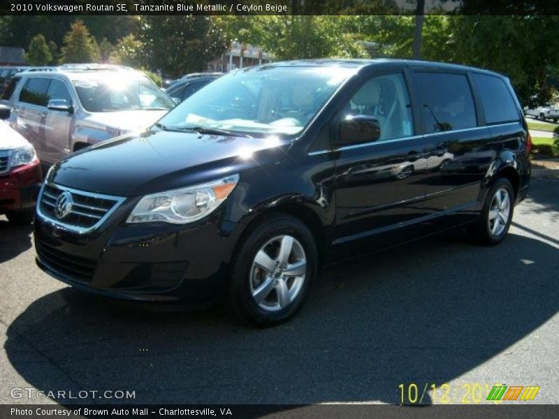 Tanzanite Blue Metallic / Ceylon Beige 2010 Volkswagen Routan SE