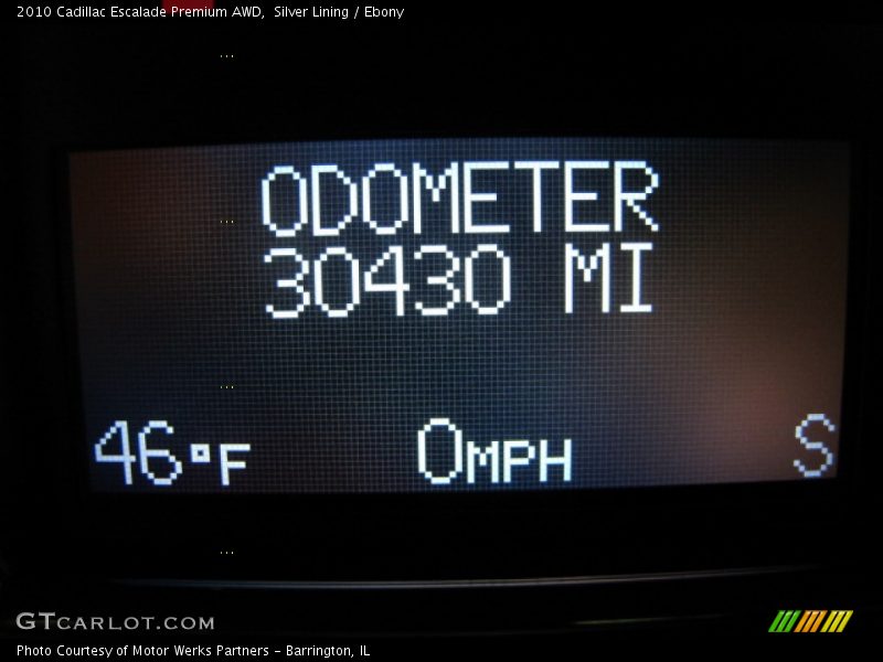 Silver Lining / Ebony 2010 Cadillac Escalade Premium AWD