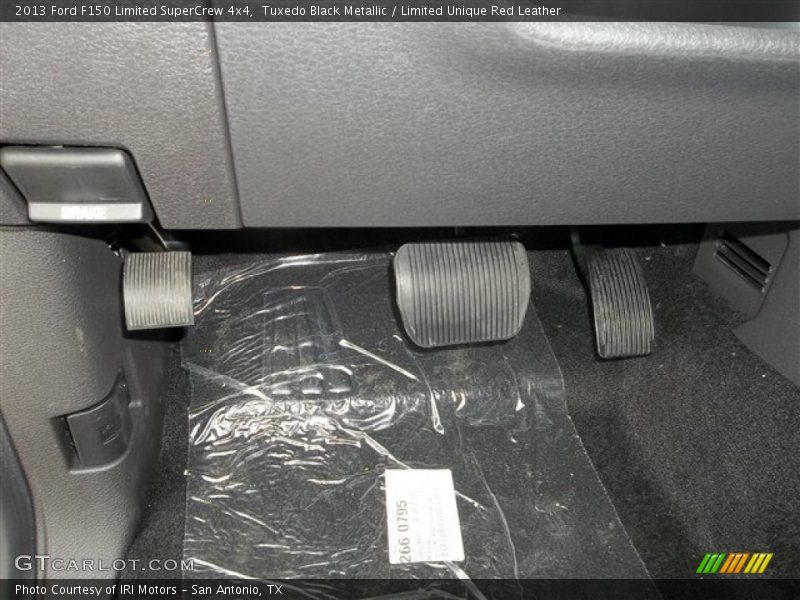 Tuxedo Black Metallic / Limited Unique Red Leather 2013 Ford F150 Limited SuperCrew 4x4