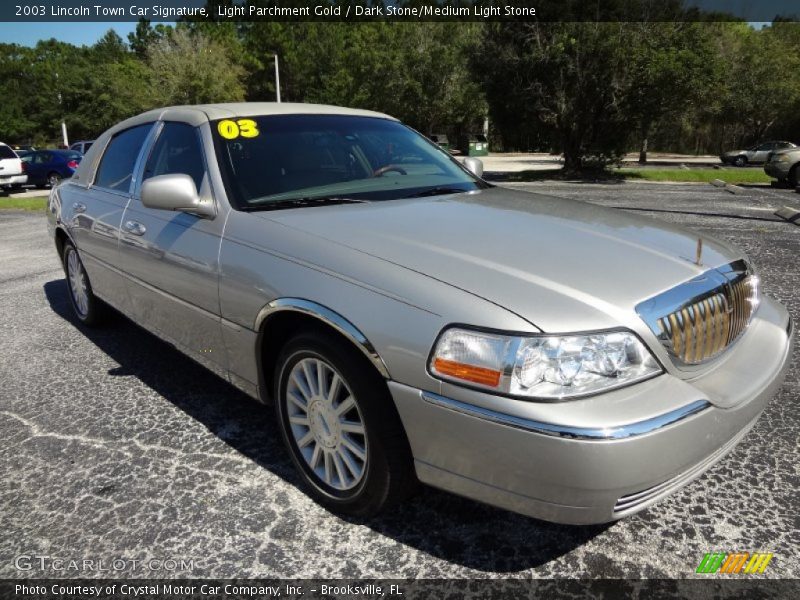 Light Parchment Gold / Dark Stone/Medium Light Stone 2003 Lincoln Town Car Signature