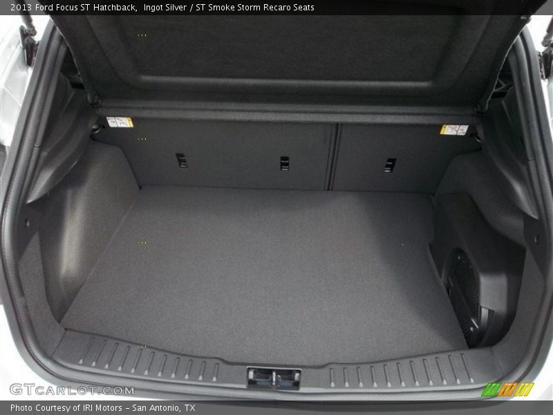  2013 Focus ST Hatchback Trunk