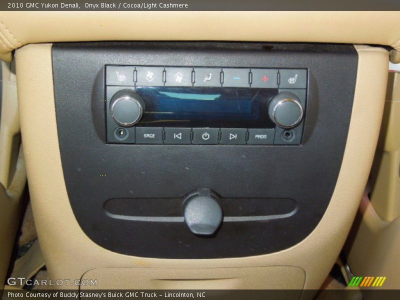 Onyx Black / Cocoa/Light Cashmere 2010 GMC Yukon Denali
