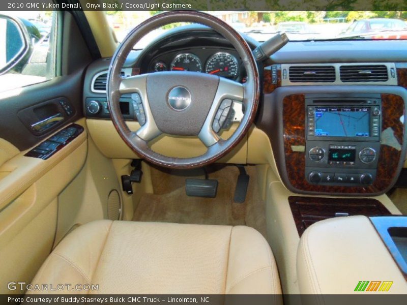 Onyx Black / Cocoa/Light Cashmere 2010 GMC Yukon Denali