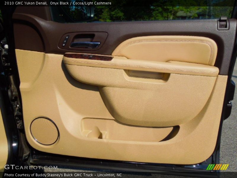 Onyx Black / Cocoa/Light Cashmere 2010 GMC Yukon Denali