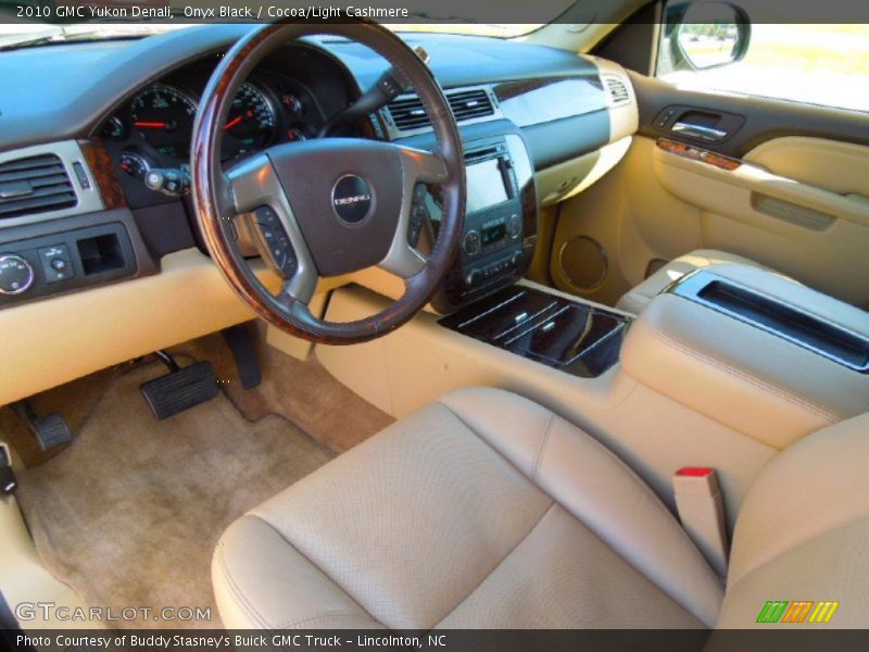 Onyx Black / Cocoa/Light Cashmere 2010 GMC Yukon Denali