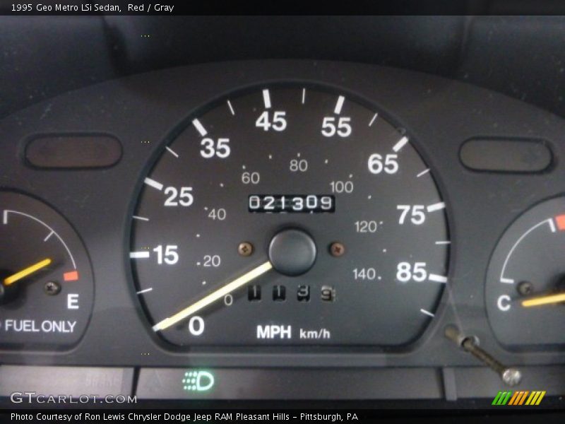 Red / Gray 1995 Geo Metro LSi Sedan