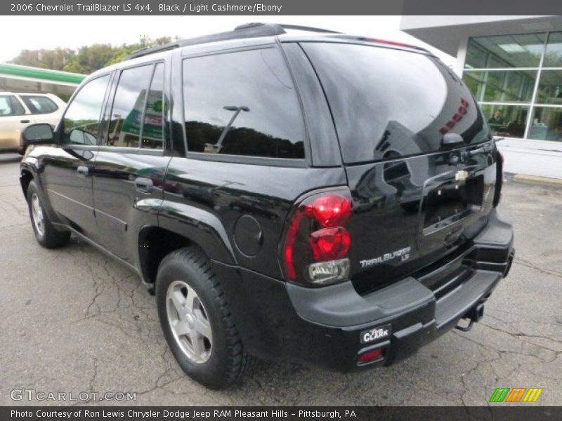 Black / Light Cashmere/Ebony 2006 Chevrolet TrailBlazer LS 4x4