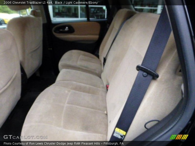 Black / Light Cashmere/Ebony 2006 Chevrolet TrailBlazer LS 4x4