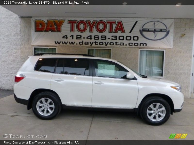 Blizzard White Pearl / Ash 2013 Toyota Highlander SE 4WD