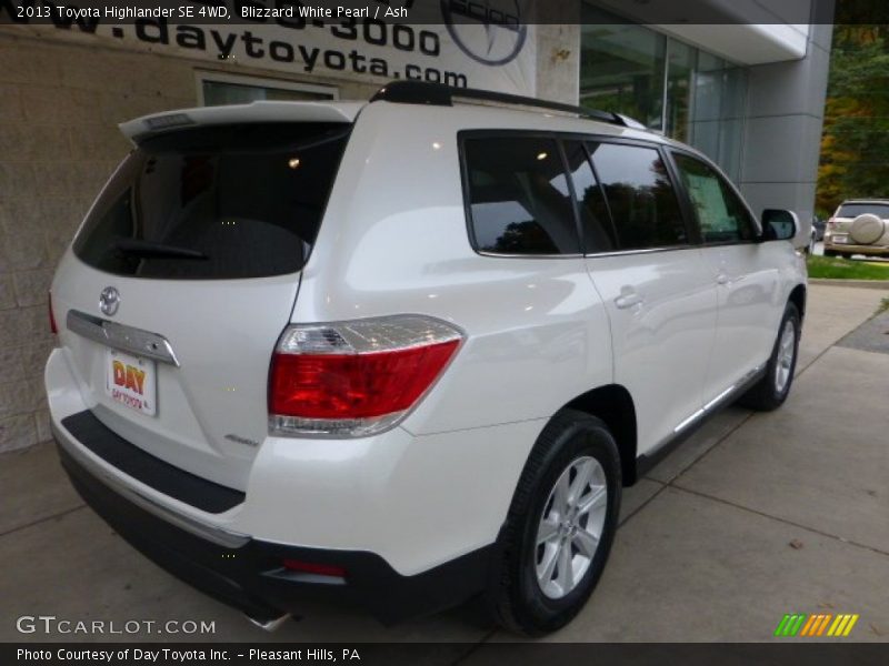 Blizzard White Pearl / Ash 2013 Toyota Highlander SE 4WD