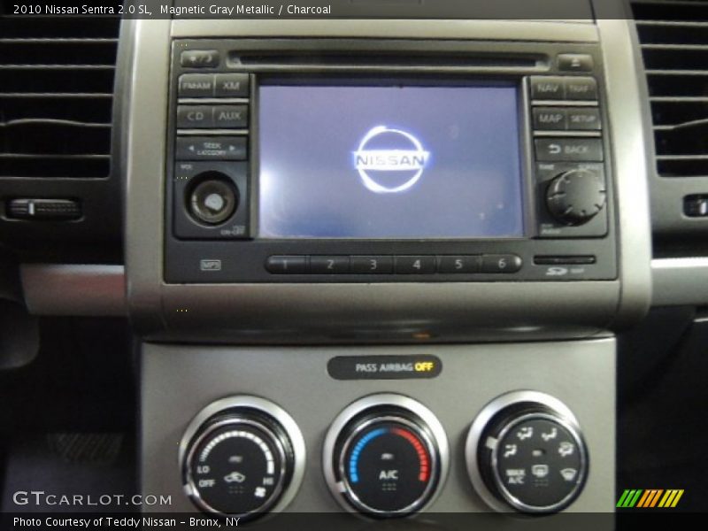 Magnetic Gray Metallic / Charcoal 2010 Nissan Sentra 2.0 SL