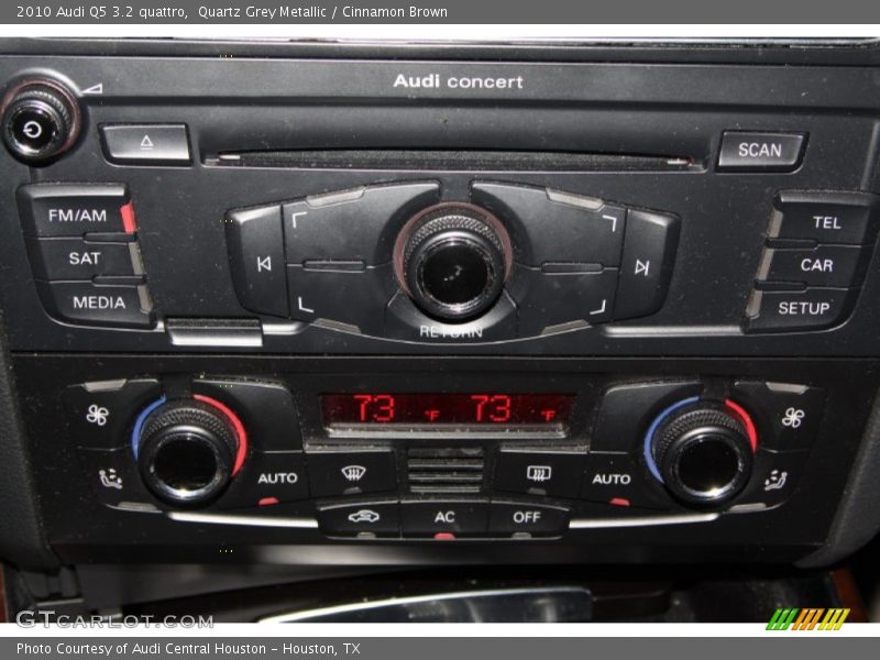 Quartz Grey Metallic / Cinnamon Brown 2010 Audi Q5 3.2 quattro
