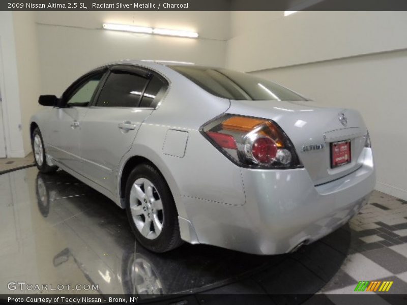 Radiant Silver Metallic / Charcoal 2009 Nissan Altima 2.5 SL