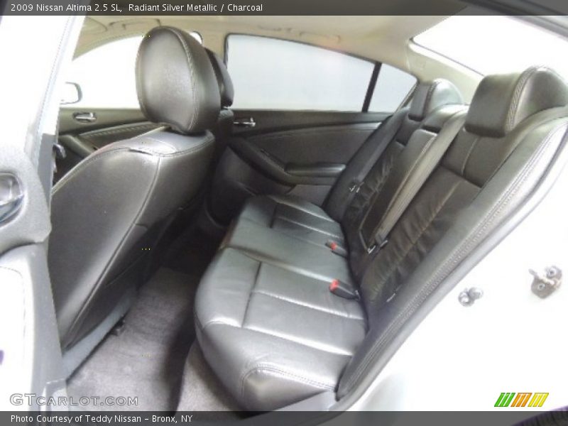 Radiant Silver Metallic / Charcoal 2009 Nissan Altima 2.5 SL