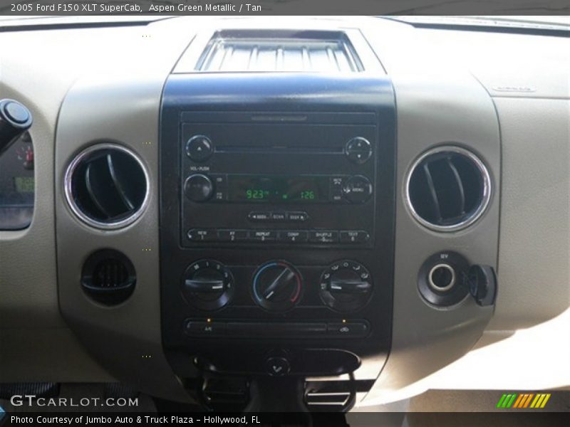 Aspen Green Metallic / Tan 2005 Ford F150 XLT SuperCab