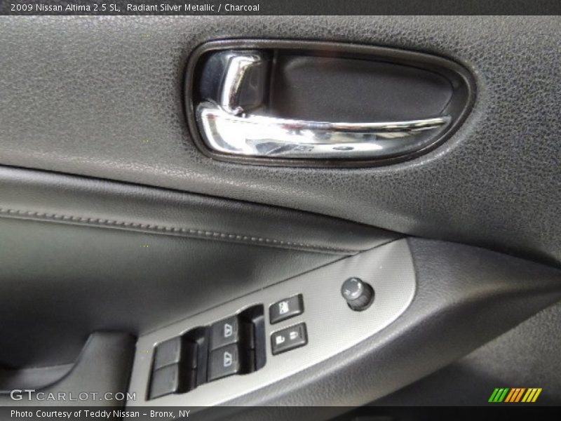 Radiant Silver Metallic / Charcoal 2009 Nissan Altima 2.5 SL