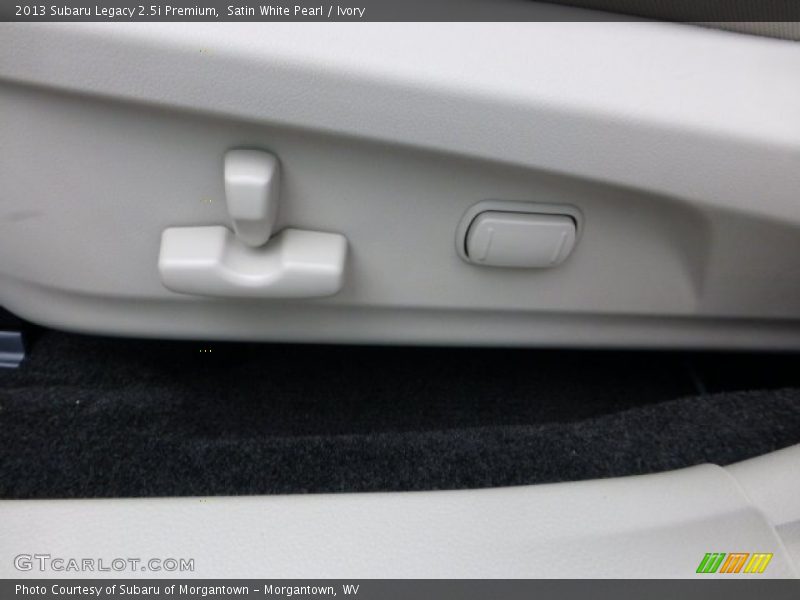 Satin White Pearl / Ivory 2013 Subaru Legacy 2.5i Premium