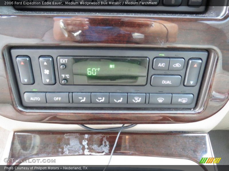 Medium Wedgewood Blue Metallic / Medium Parchment 2006 Ford Expedition Eddie Bauer