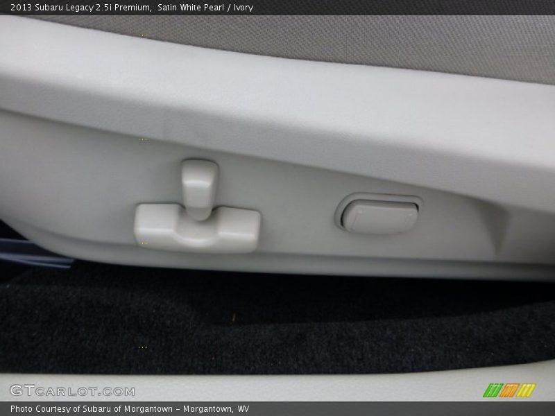 Satin White Pearl / Ivory 2013 Subaru Legacy 2.5i Premium