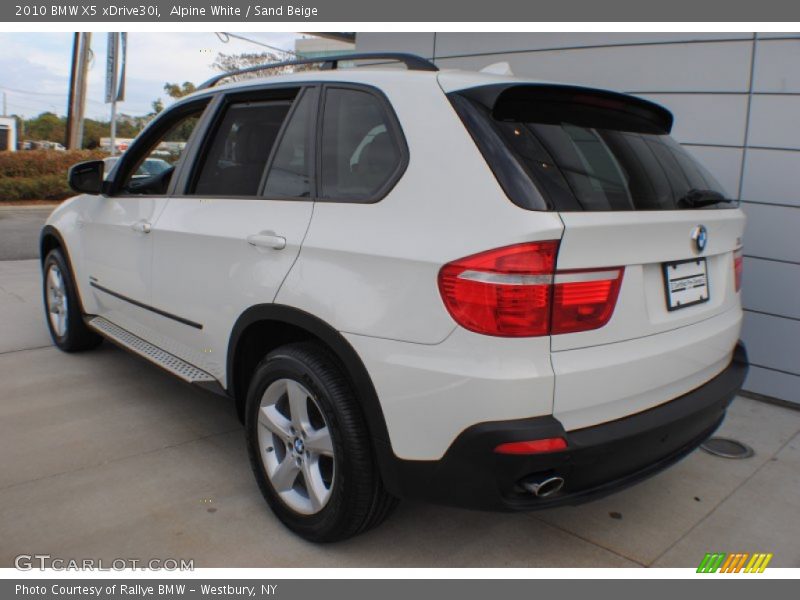 Alpine White / Sand Beige 2010 BMW X5 xDrive30i
