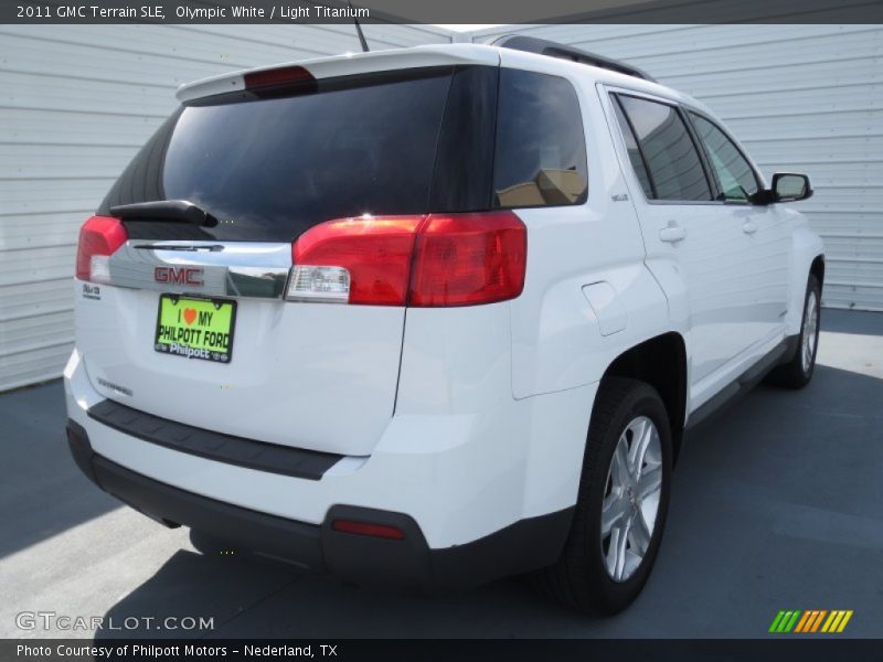 Olympic White / Light Titanium 2011 GMC Terrain SLE