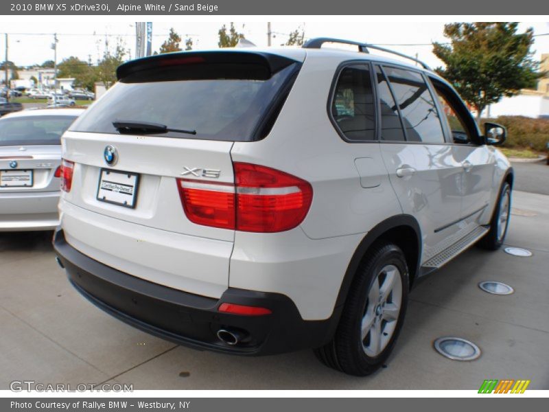 Alpine White / Sand Beige 2010 BMW X5 xDrive30i