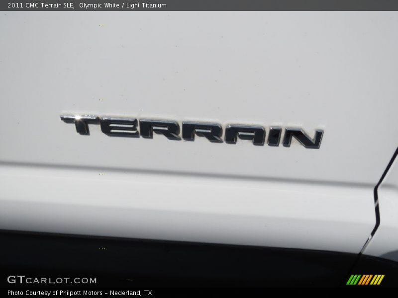 Olympic White / Light Titanium 2011 GMC Terrain SLE