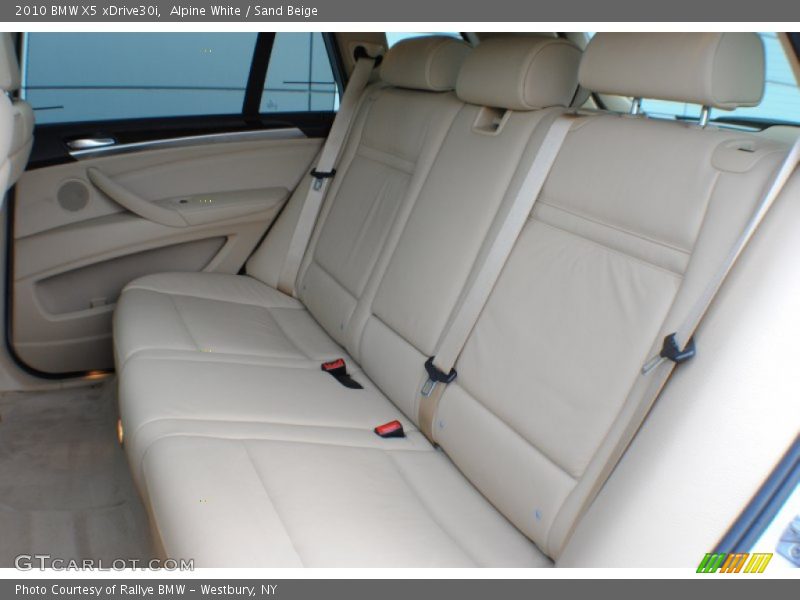 Alpine White / Sand Beige 2010 BMW X5 xDrive30i