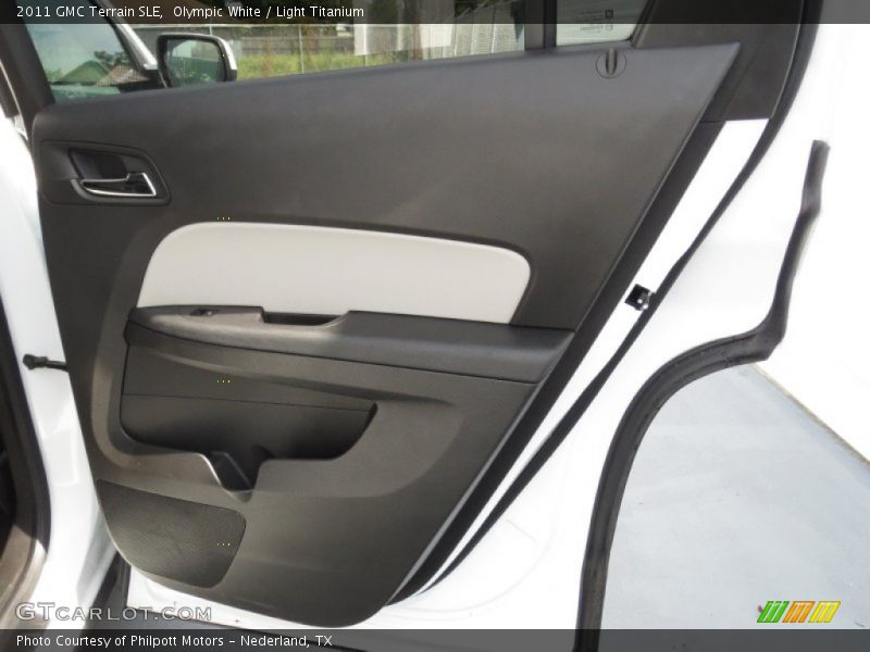 Olympic White / Light Titanium 2011 GMC Terrain SLE