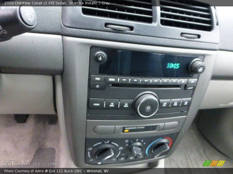 Silver Ice Metallic / Gray 2009 Chevrolet Cobalt LS XFE Sedan