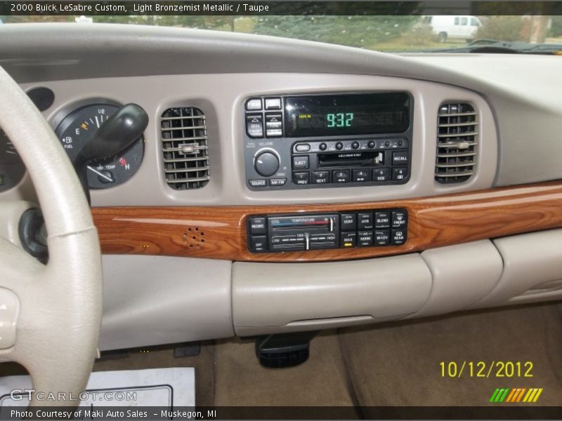 Light Bronzemist Metallic / Taupe 2000 Buick LeSabre Custom