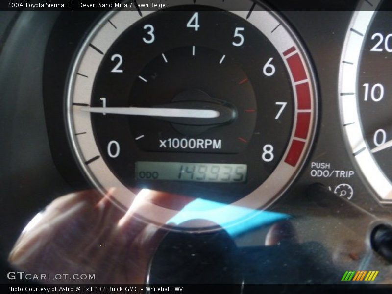 Desert Sand Mica / Fawn Beige 2004 Toyota Sienna LE