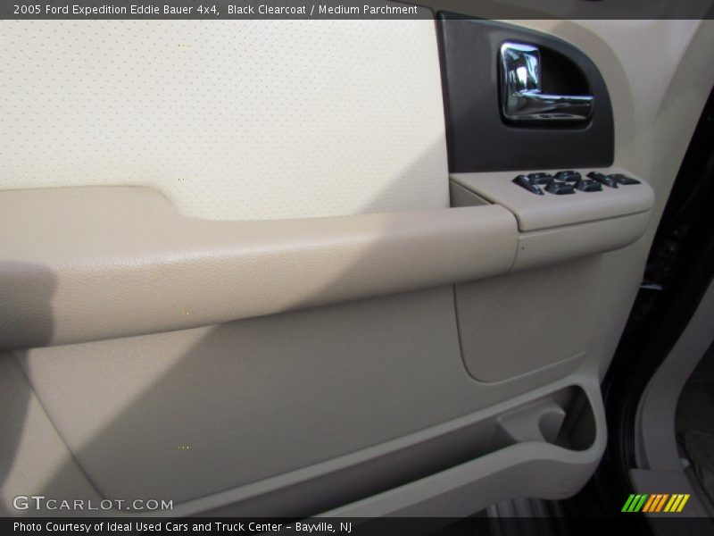 Black Clearcoat / Medium Parchment 2005 Ford Expedition Eddie Bauer 4x4