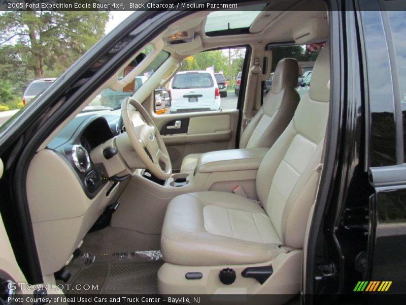 Black Clearcoat / Medium Parchment 2005 Ford Expedition Eddie Bauer 4x4