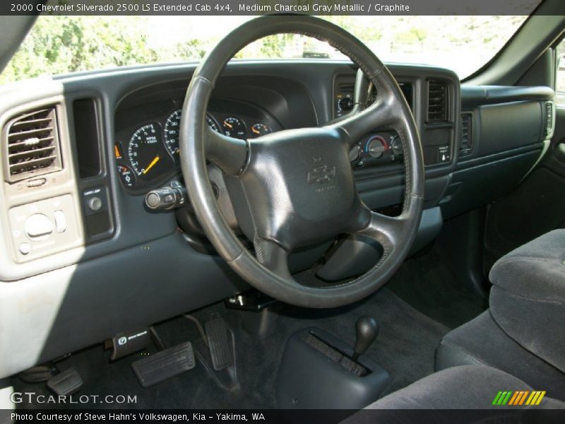 Medium Charcoal Gray Metallic / Graphite 2000 Chevrolet Silverado 2500 LS Extended Cab 4x4