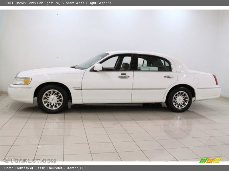 Vibrant White / Light Graphite 2001 Lincoln Town Car Signature