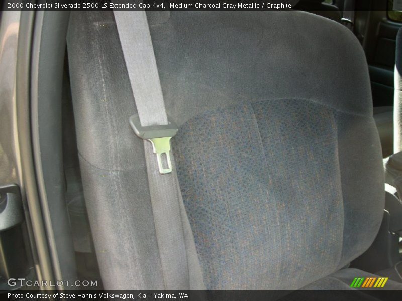 Medium Charcoal Gray Metallic / Graphite 2000 Chevrolet Silverado 2500 LS Extended Cab 4x4