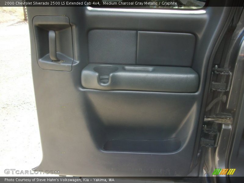 Medium Charcoal Gray Metallic / Graphite 2000 Chevrolet Silverado 2500 LS Extended Cab 4x4
